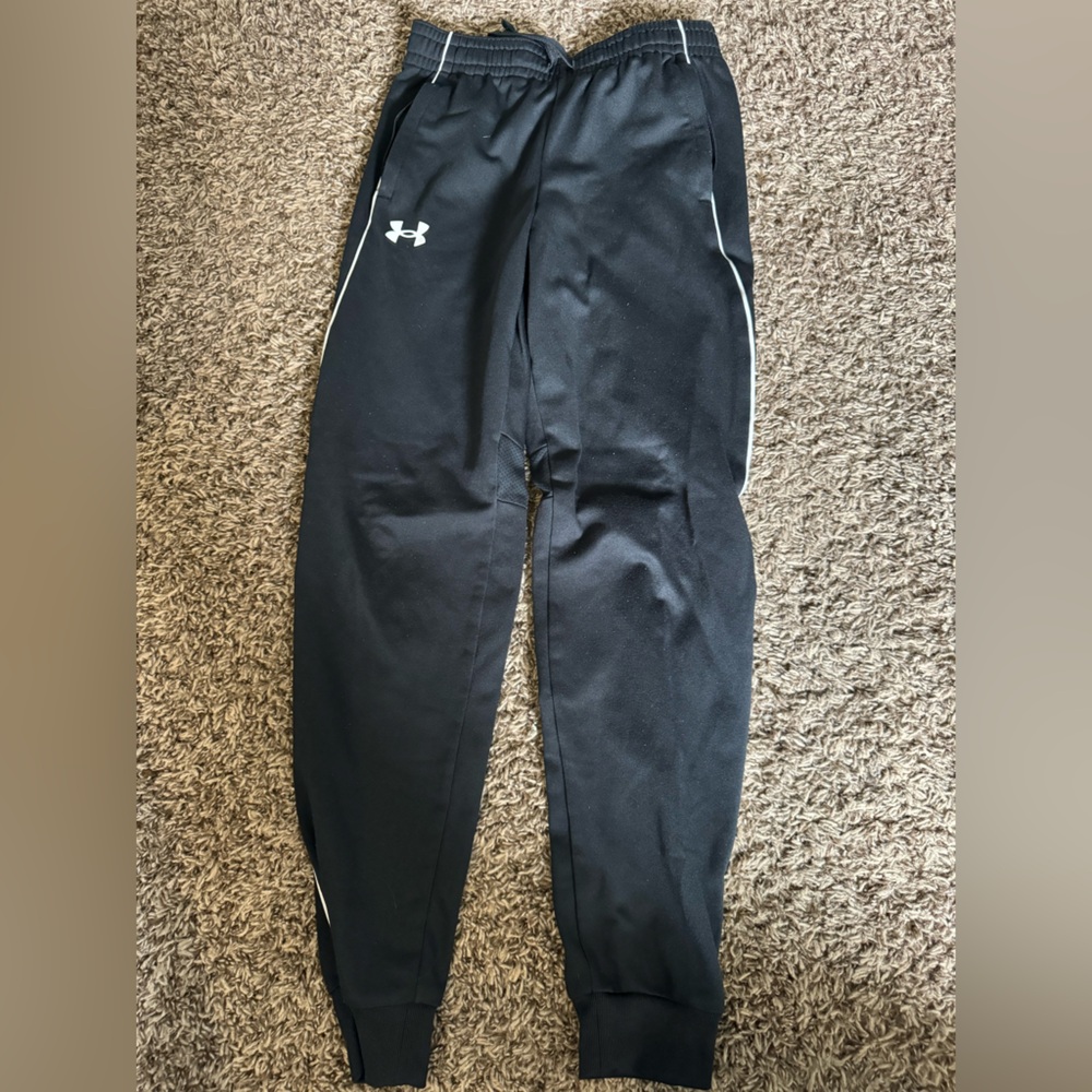 Underarmour Black Joggers - Medium